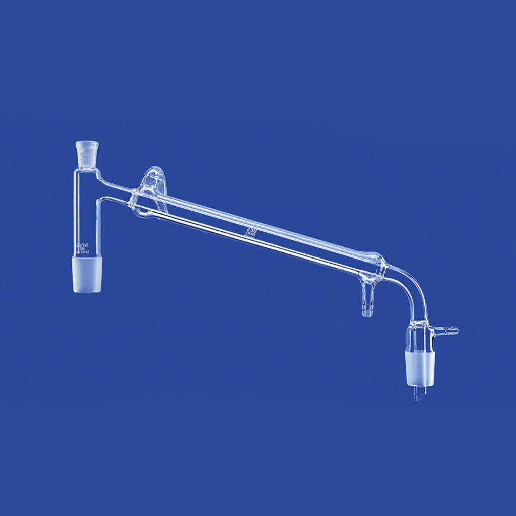 Destillierbrücken mit Liebig-Kühler, Vakuumvorstoß und Olive