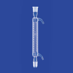 Schlangenkühler, mit Oliven