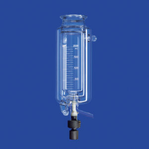 Reaktionsgefäße, zylindrisch, mit Temperier- und Vakuummantel und Entleerungsventil